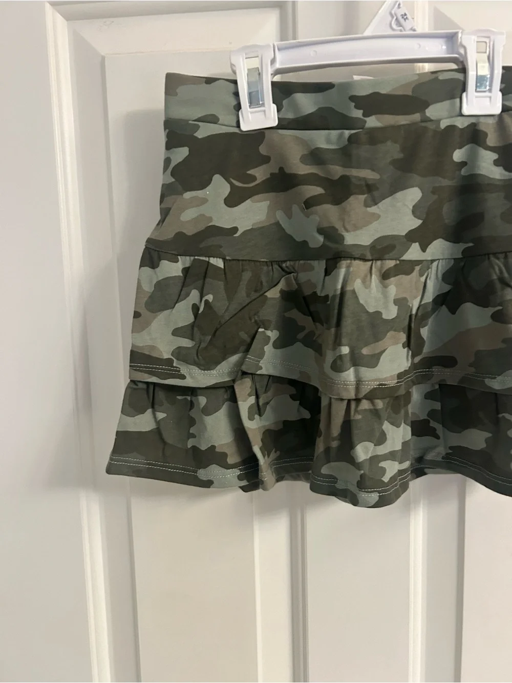 NWT-Girls Justice Girls Camo Tiered Skort in Green and Olive
